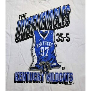 Vintage Kentucky Wildcats The Unbelievables 35-5 Basketball T-Shirt Mens Large